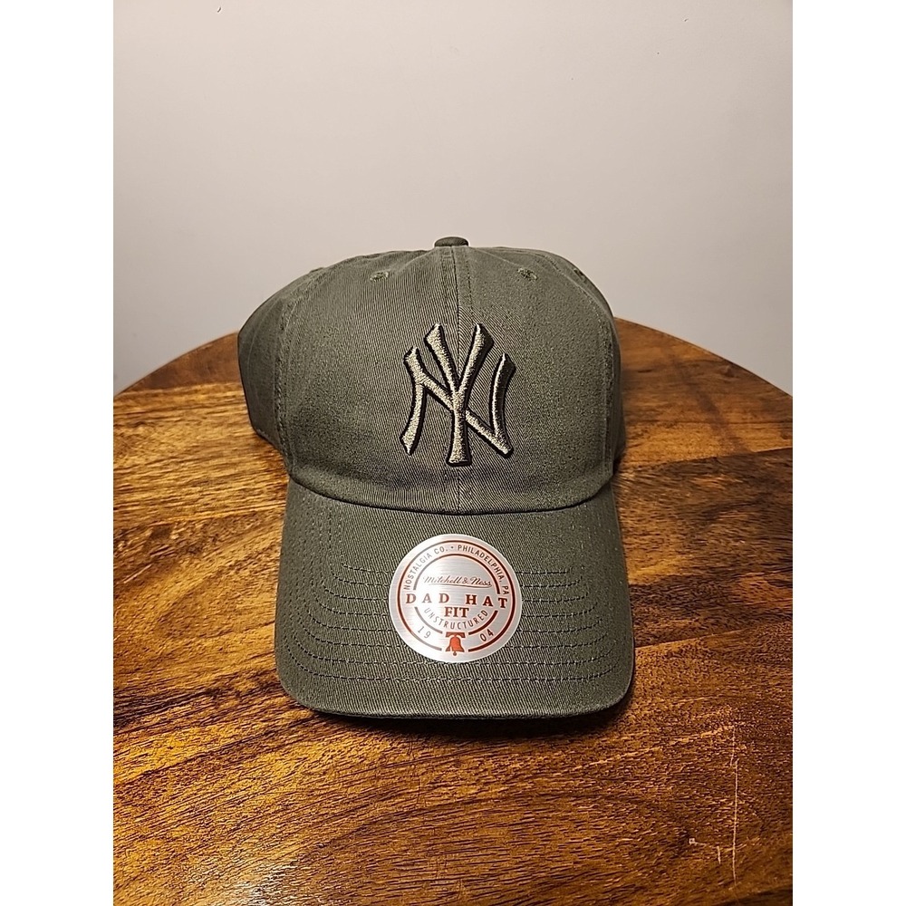 Mitchell‎ & Ness New York Yankees Dad Hat Tonal Logo Green Adjustable Strapback